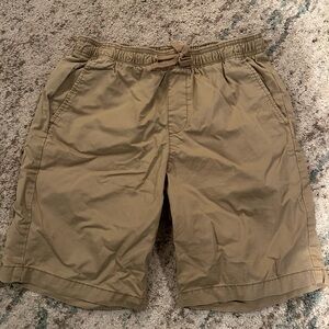 Men’s GAP chino shorts